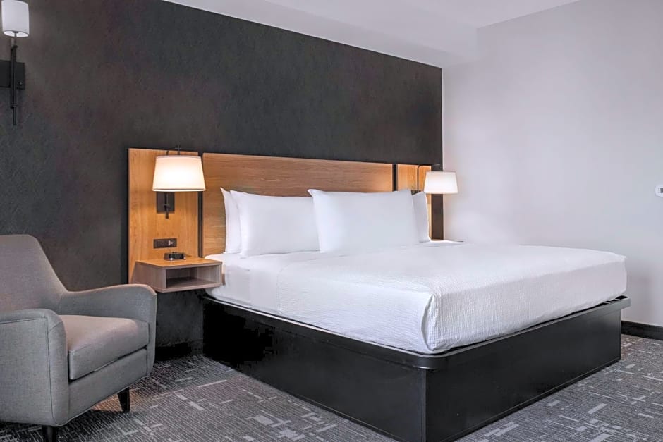 Ramada by Wyndham Cochrane