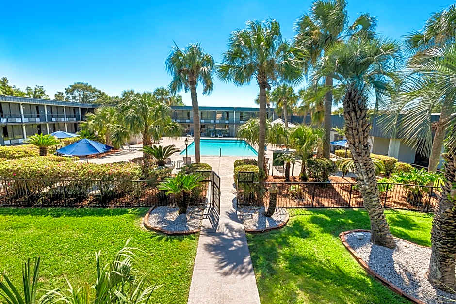 Suburban Studios Slidell I-10
