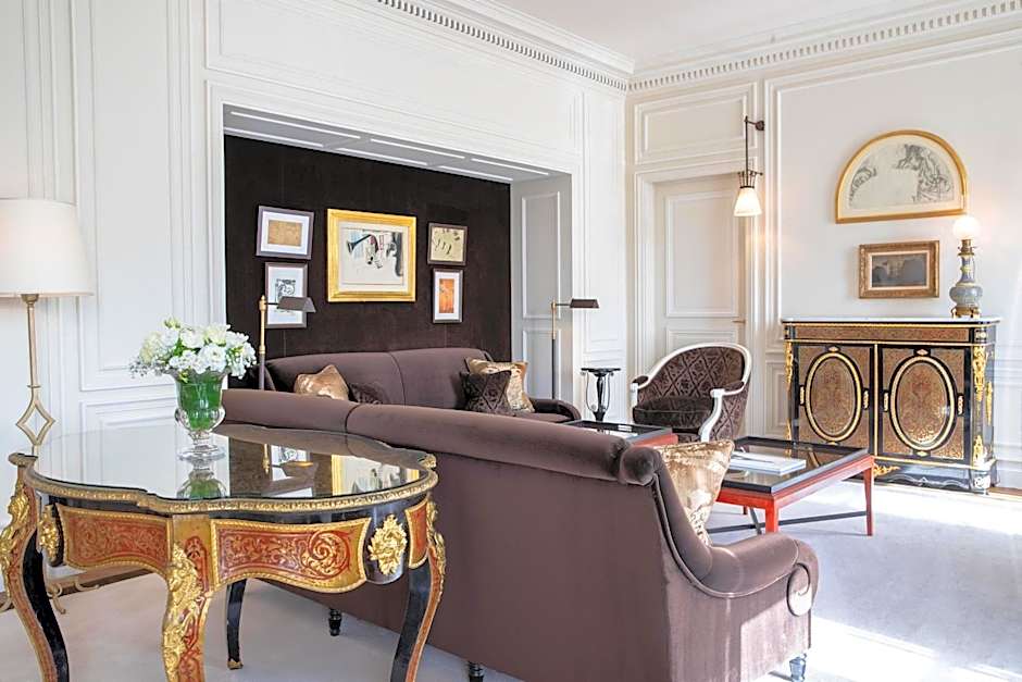 La Réserve Paris Hotel & Spa