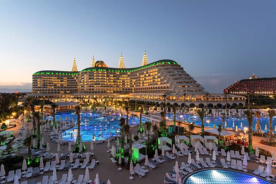 Delphin Imperial Lara