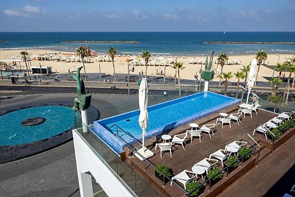 Opera Tel Aviv by Herbert Samuel