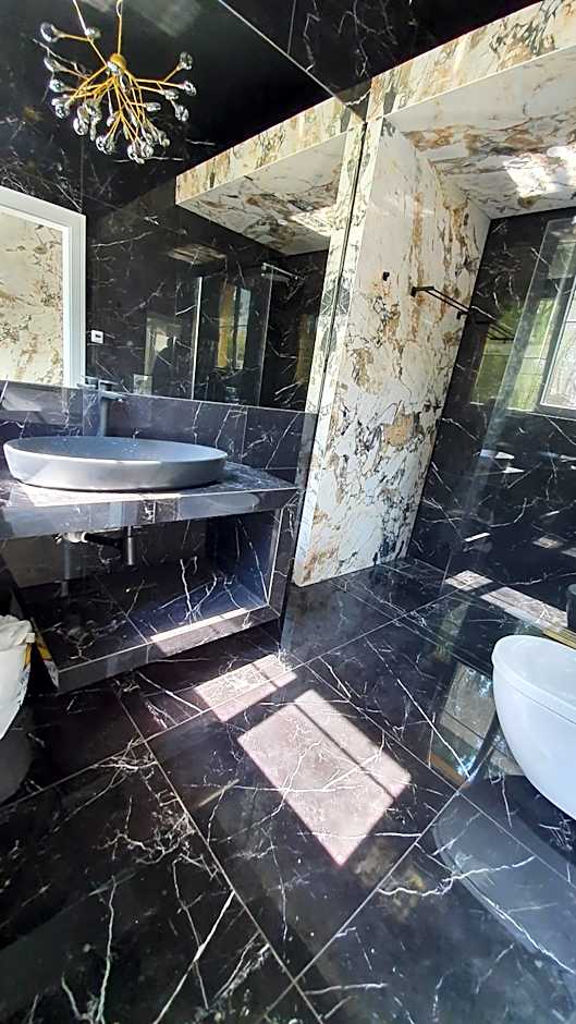 Monte Carlo Boutique Hotel