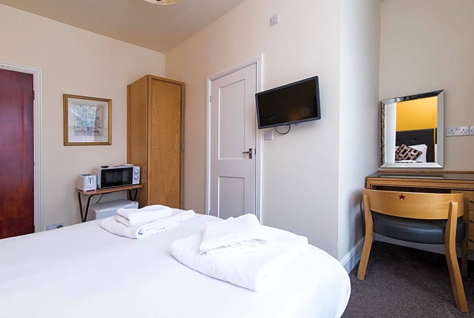 The Linden Leaf Rooms - Classy & Stylish