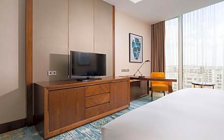 Superior One-Bedroom King Suite