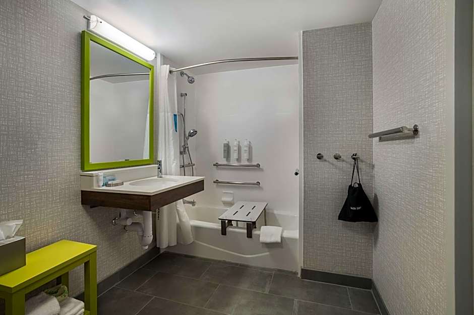 Hampton Inn By Hilton Gadsden