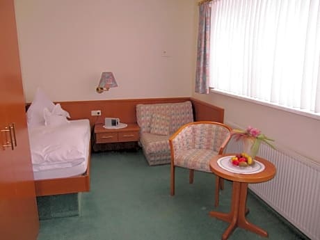 Single Room with Private Bathroom