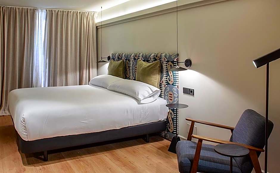 Photo 1 of 5 of Double Room
