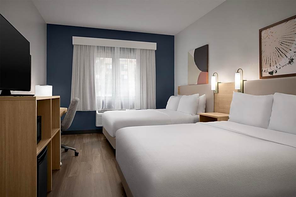 Spark by Hilton Lakewood Denver Southwest
