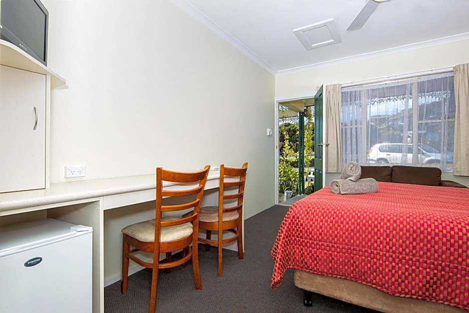 Wintersun Gardens Motel