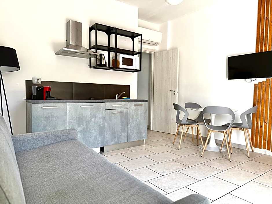 Le Village Sarzana
