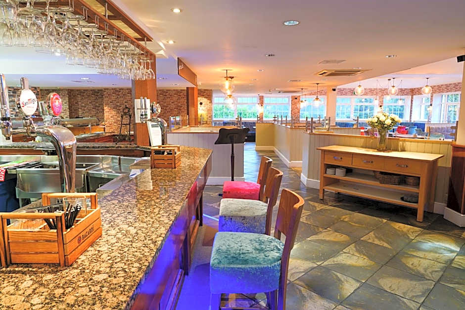 Gomersal Park Hotel & Bazaar Spa