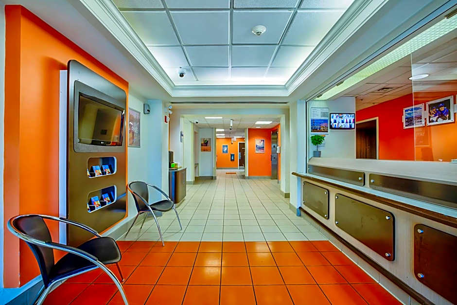 Motel 6-Burlington, ON - Toronto West - Oakville