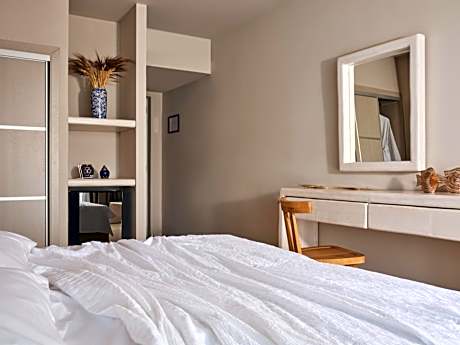 Deluxe Double or Twin Room with Panoramic Sea and Pool View (3 Adults)