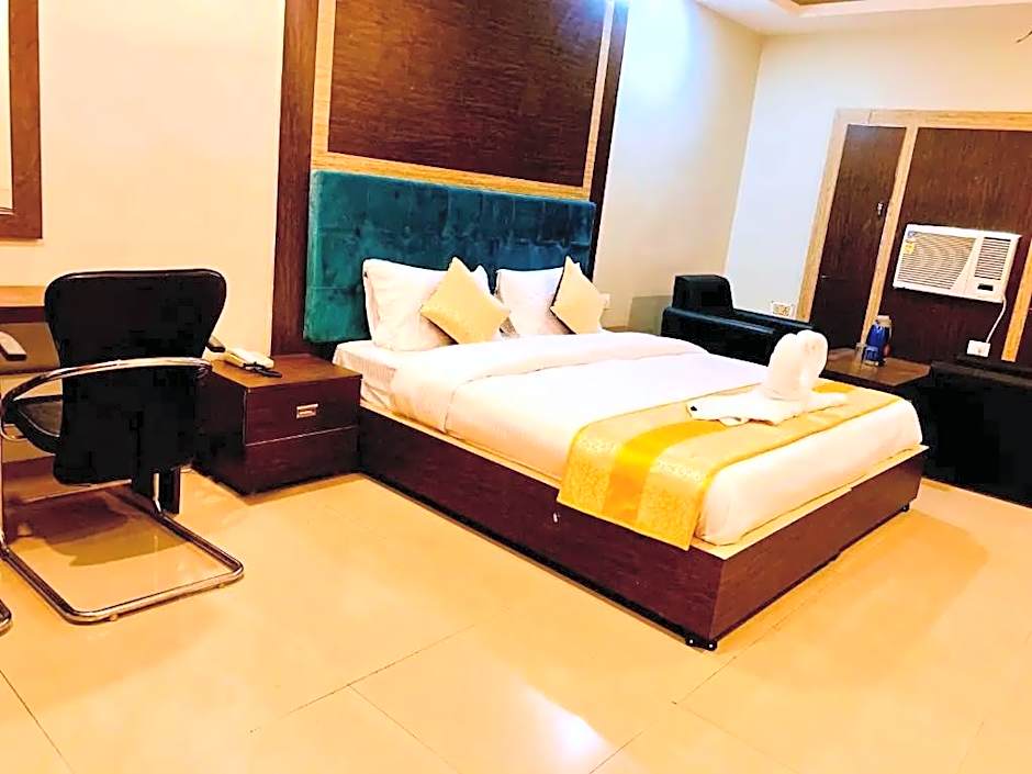 Hotel Reliance