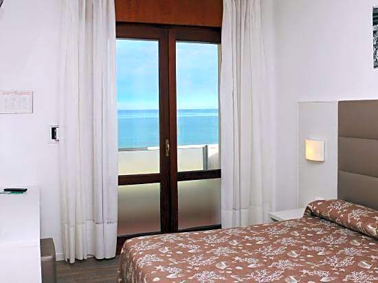 Hotel Columbia & Ninfea