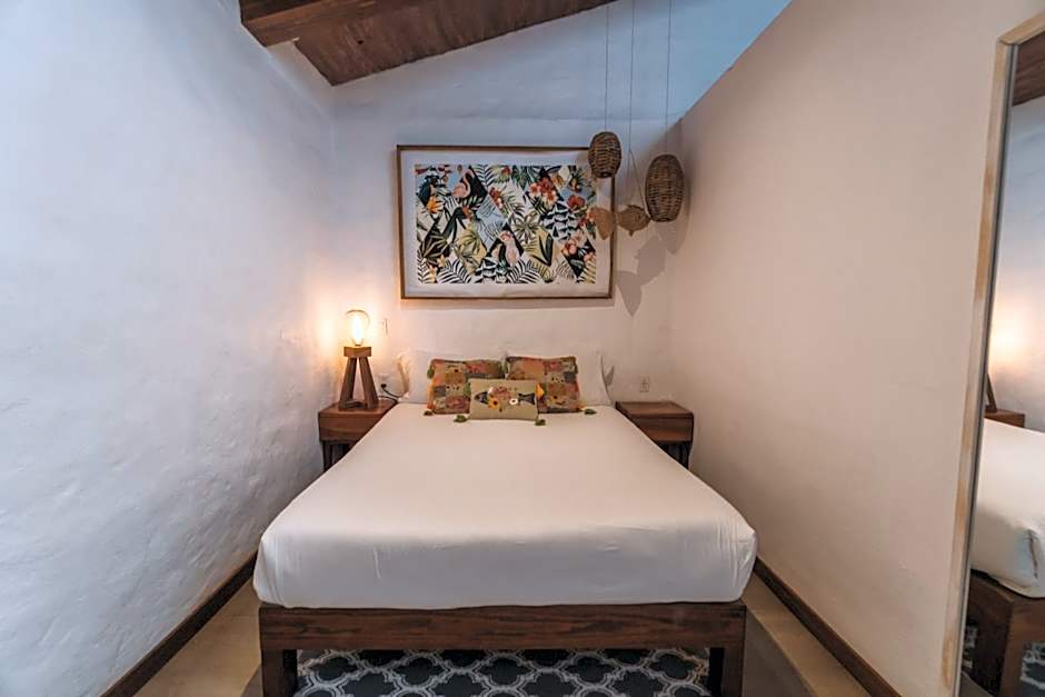 Photo 1 of 6 of Deluxe 1 Queen Bed, Windowless