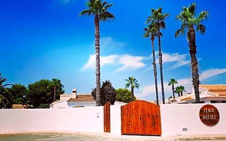 Zenia Hostel