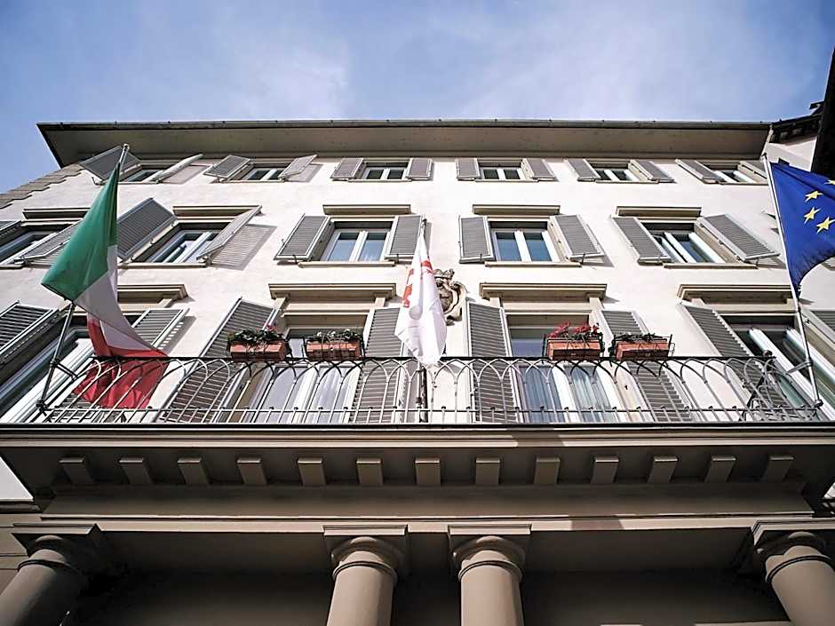 Executive Hotel