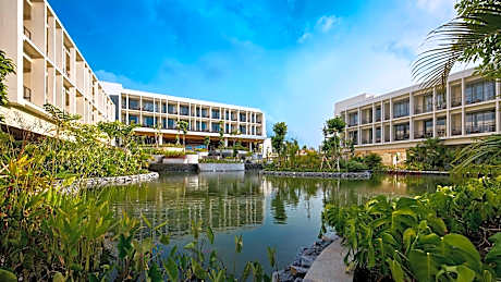 Holiday Inn Resort Bintan Lagoi Beach By IHG