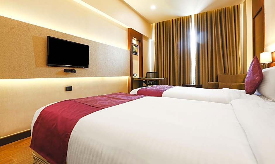 Treebo Premium Eden Residency Near Sec 29