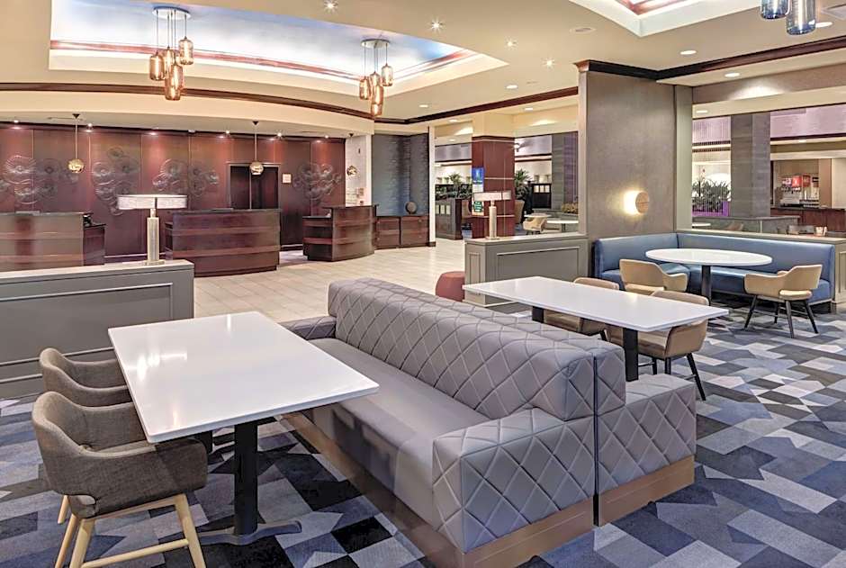 Embassy Suites By Hilton Tampa - Brandon