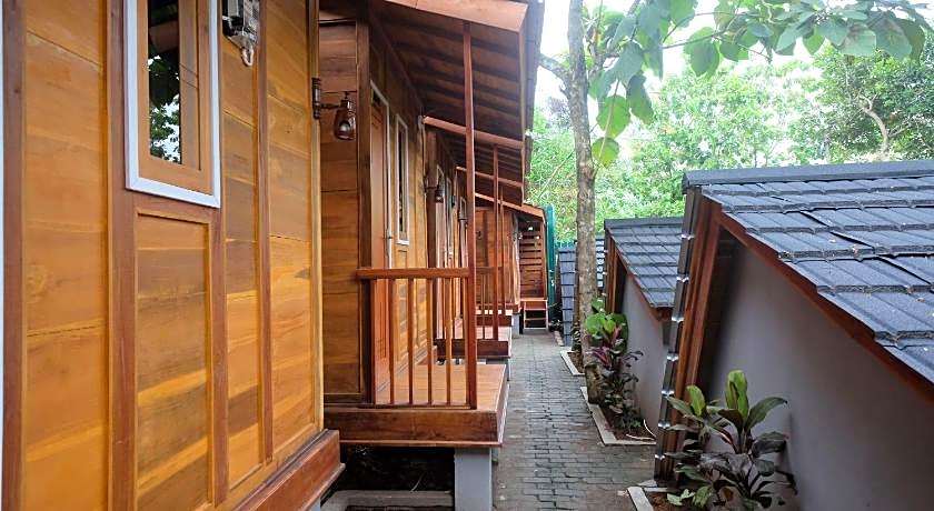 Urbanview Villa Lukulo Kebumen by RedDoorz