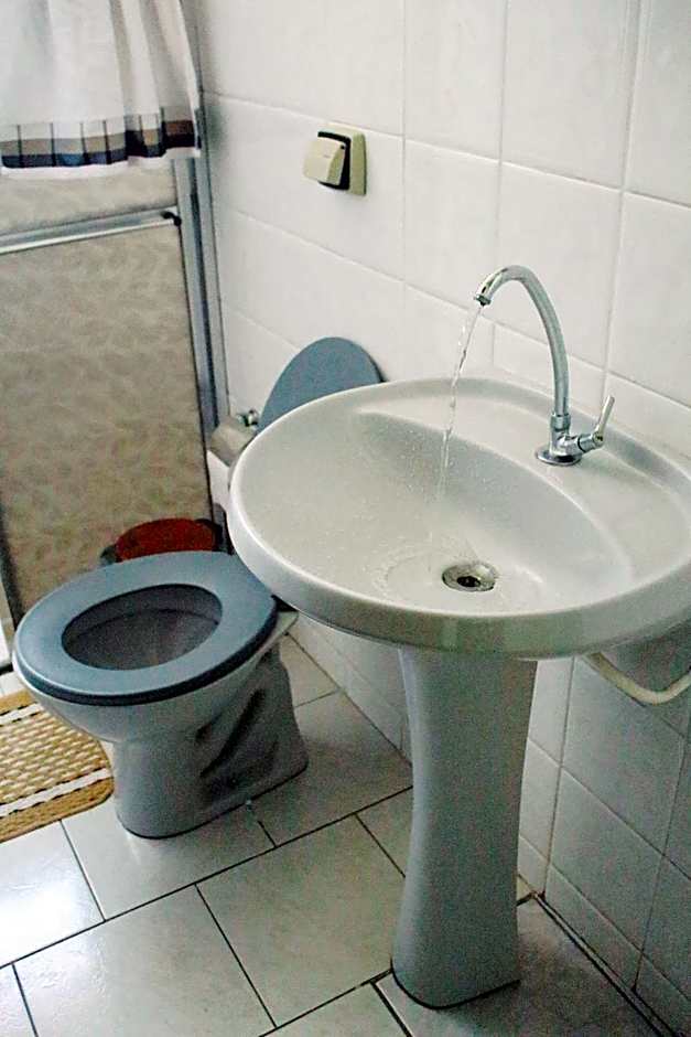 Paradise Hostel e Flats