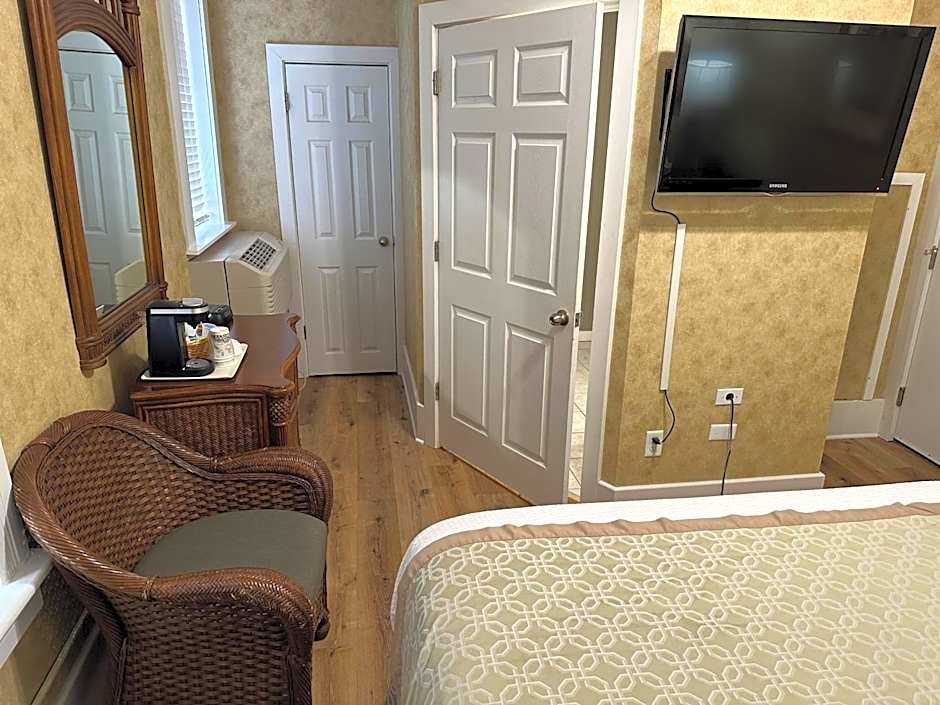 Island House Historic Vacation Rentals