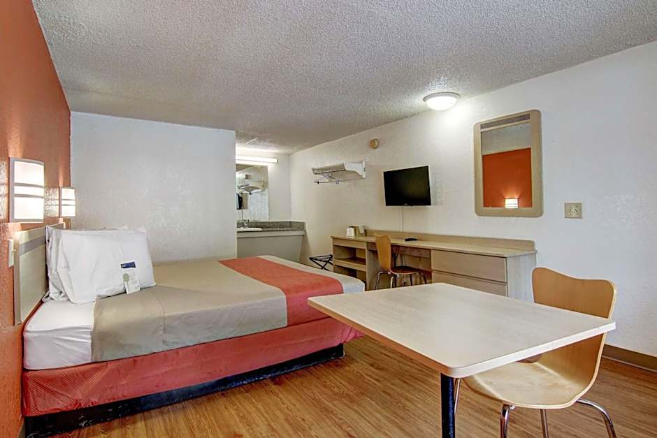 Motel 6-Union City, GA - Atlanta Airport