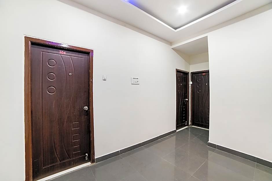 Lucky Hotels by OYO Rooms – Hyderabad, 