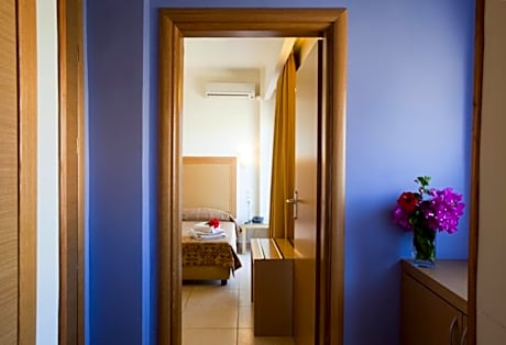 Double or Twin Room with Side Sea View