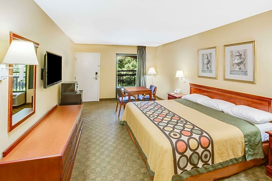 Super 8 by Wyndham Diberville Biloxi Area