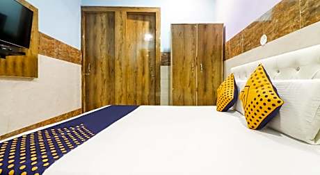 Hotel O 807756 Yash Hotel