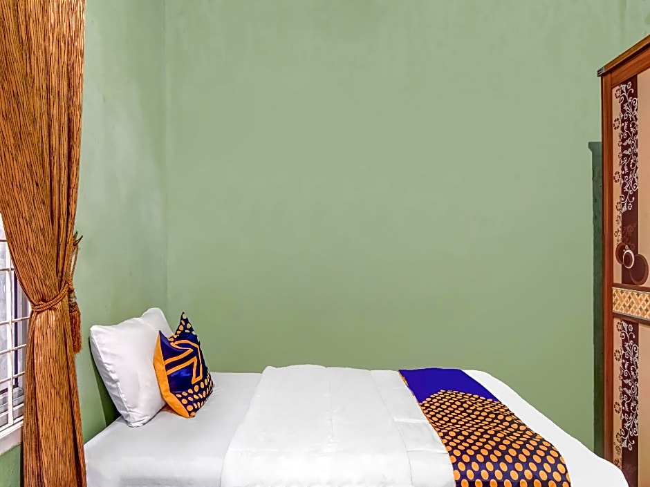 Hotel O Nayla Homestay Syariah Near Koro Koro Panam, Karaoke, Pool, & Cafe