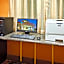 Holiday Inn Express & Suites Sacramento NE Cal Expo By IHG