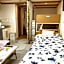 The Familiar Inn ー 旅館ホテル業