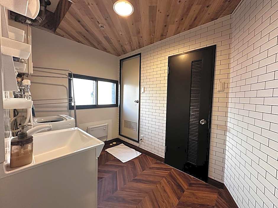 Economy Hotel Upashi