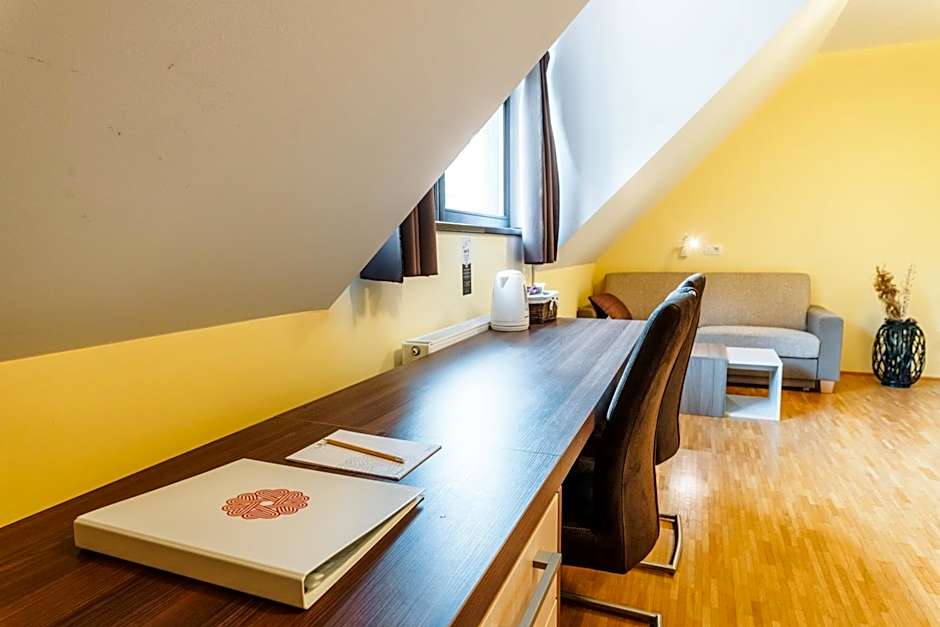 Dvorec Trebnik - SOBE