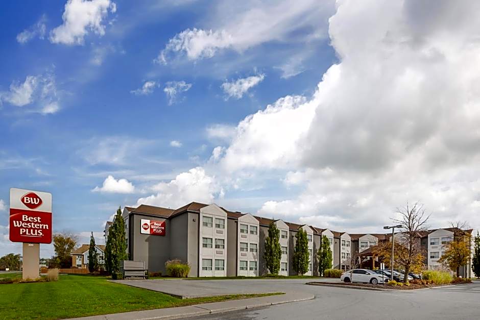 Best Western Plus Rose City Suites