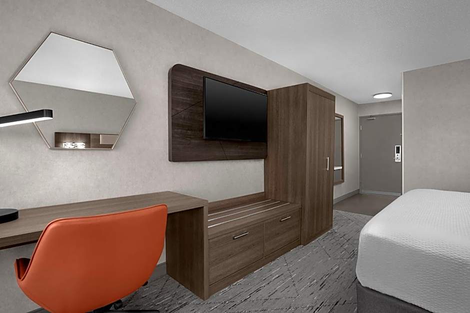 Holiday Inn Express Fargo - West Acres By IHG