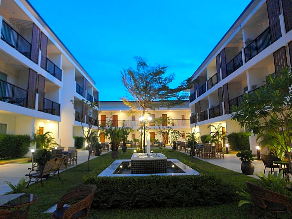 Crystal Lamai Hotel