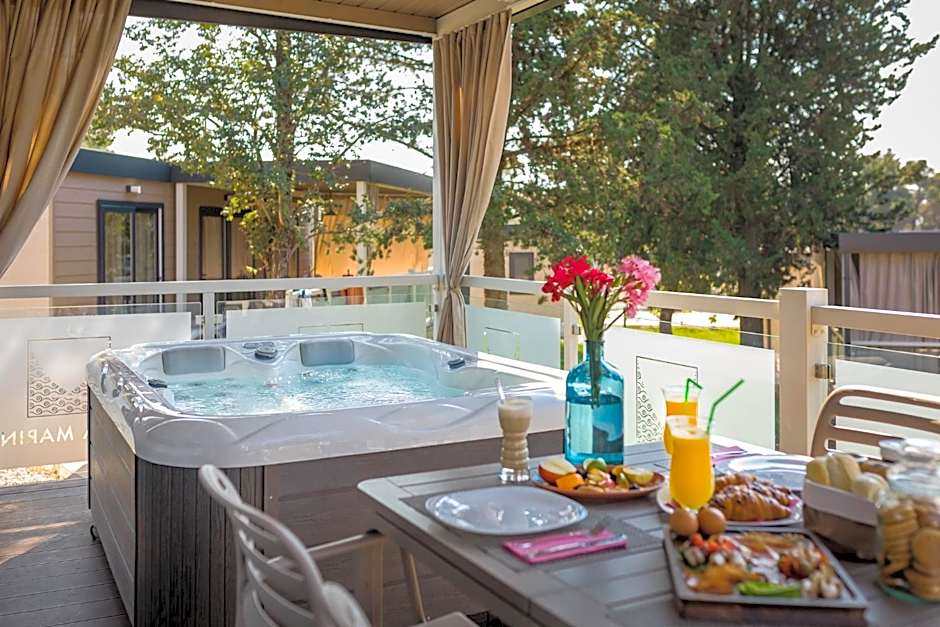 Premium Camping Homes Santa Marina, Lanterna