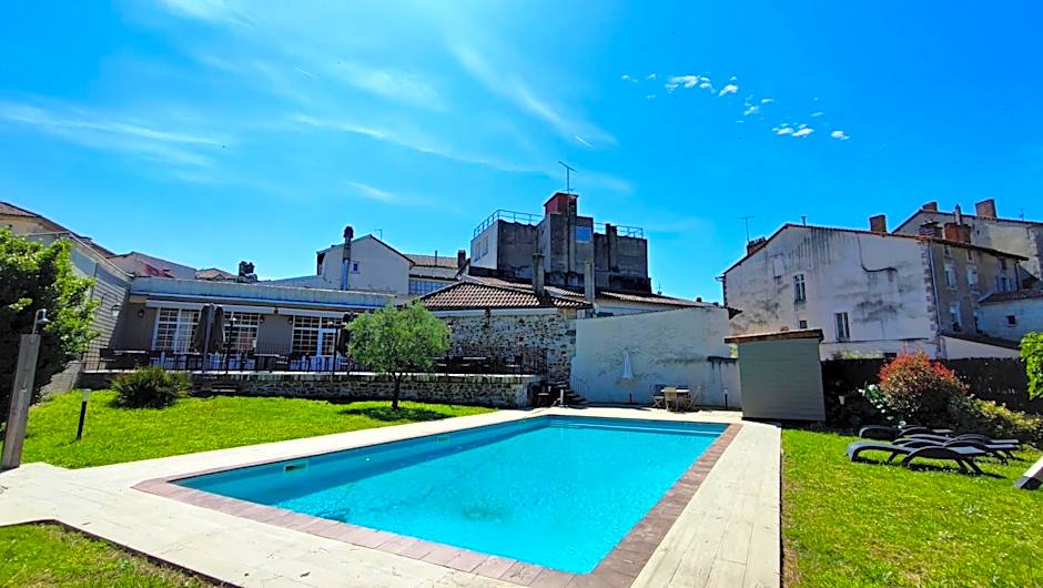 Logis Grand Hotel Pelisson