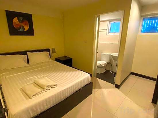 The Elegant Patong Hotel