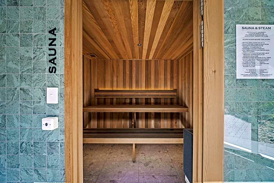 ULTIQA Beach Haven on Broadbeach