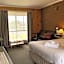 Country Roads Motor Inn