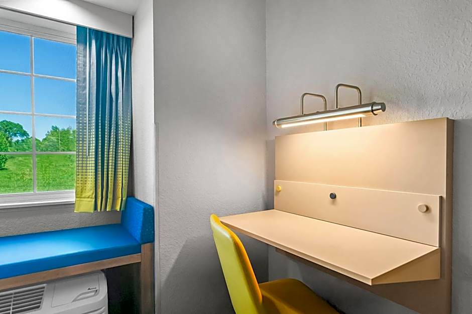 Microtel Inn & Suites By Wyndham Joplin