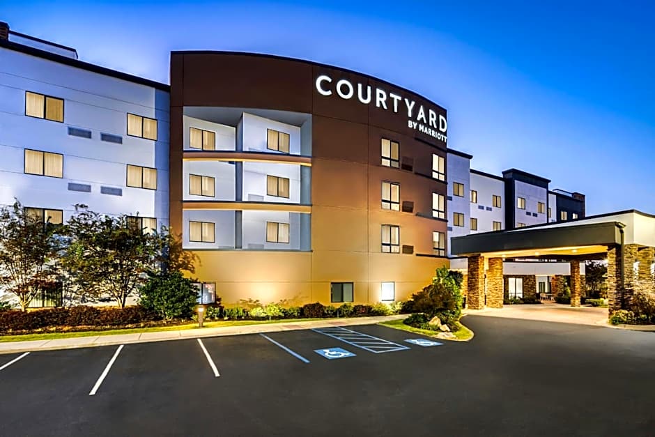 Courtyard by Marriott Auburn