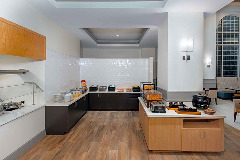 Hilton Garden Inn Charlotte Uptown