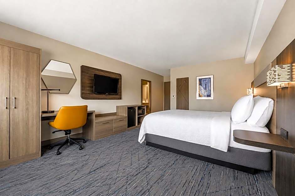 Holiday Inn Express San Diego South - National City By IHG